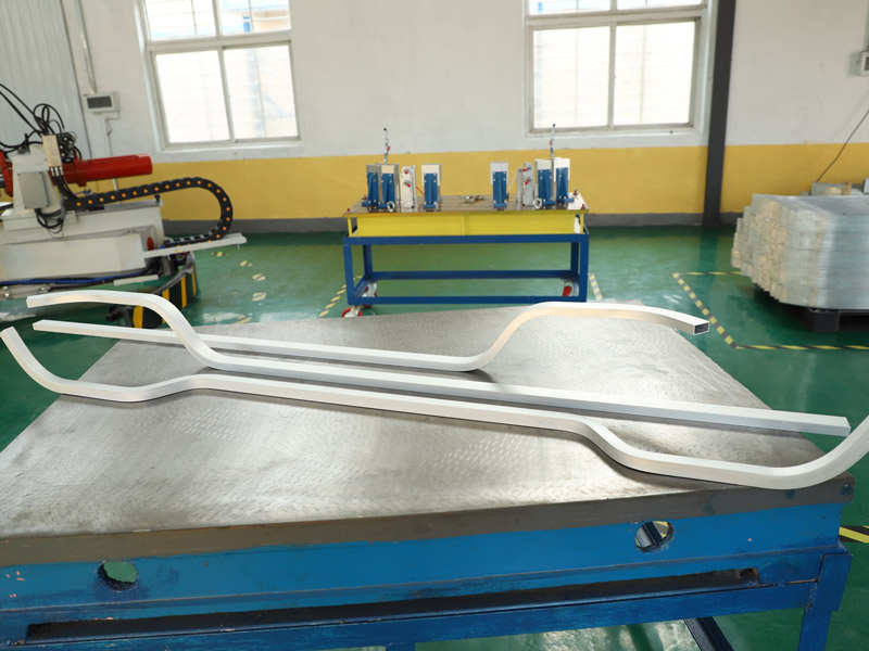 拉弯加工中导轨铝型材拉弯在不同领域的实际应用场景